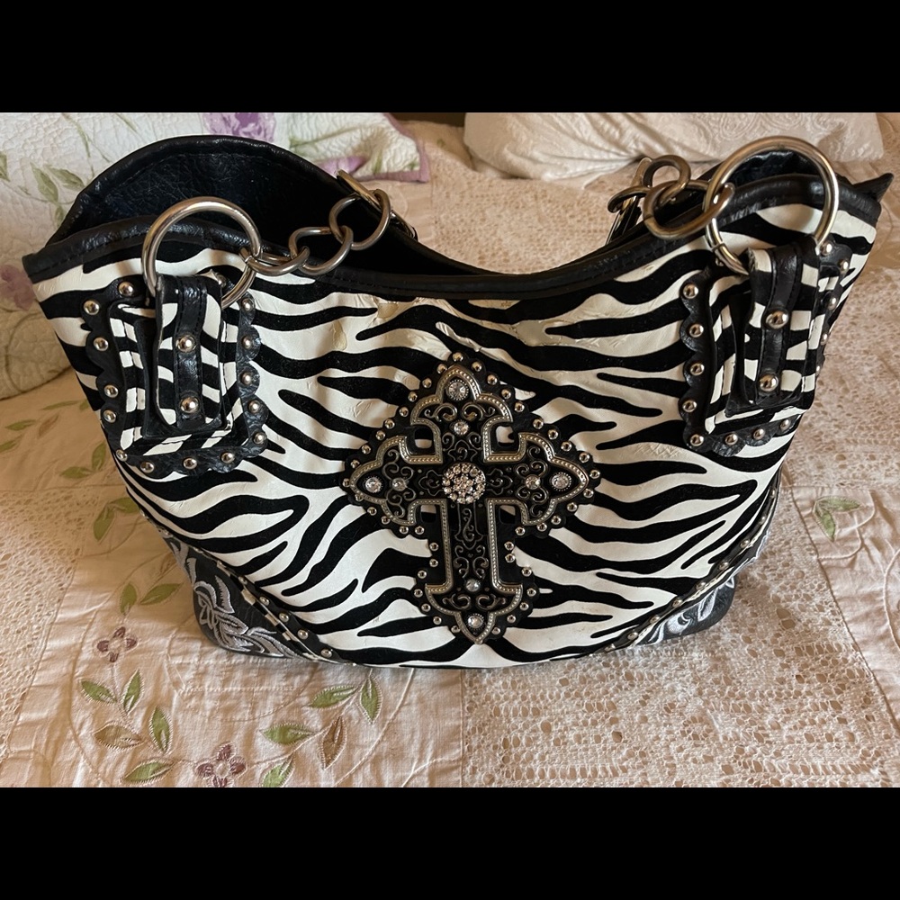 Purse black and white with cross